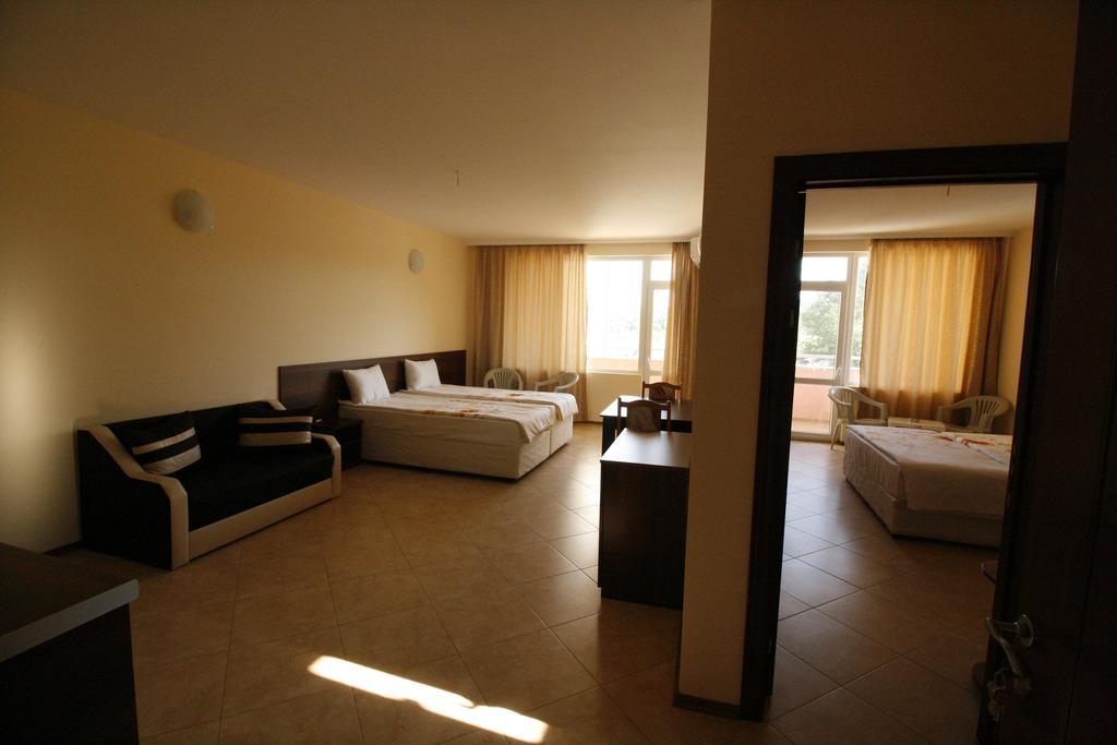 Hotel Marant Sozopol Bagian luar foto