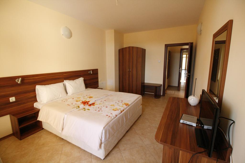 Hotel Marant Sozopol Bagian luar foto